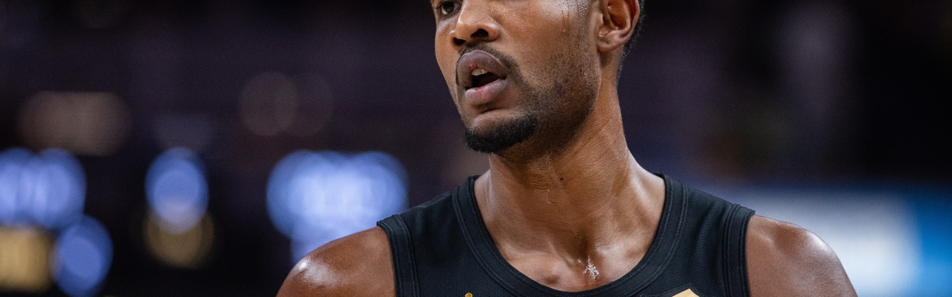 难阻失利！莫布里11中6拿到15分9板8助2断3帽 正负值-11