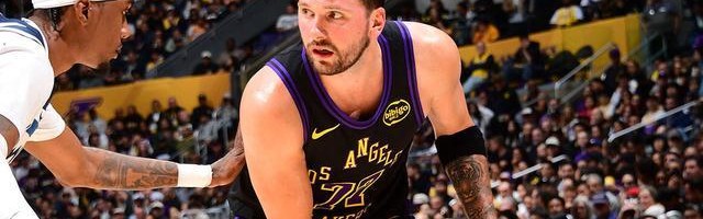 世俱杯买球平台-超越科比！东契奇湖人生涯6次单场贡献30+三双队史第五